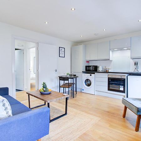 Wonderful Two-Bedroom Apartment London Eksteriør billede