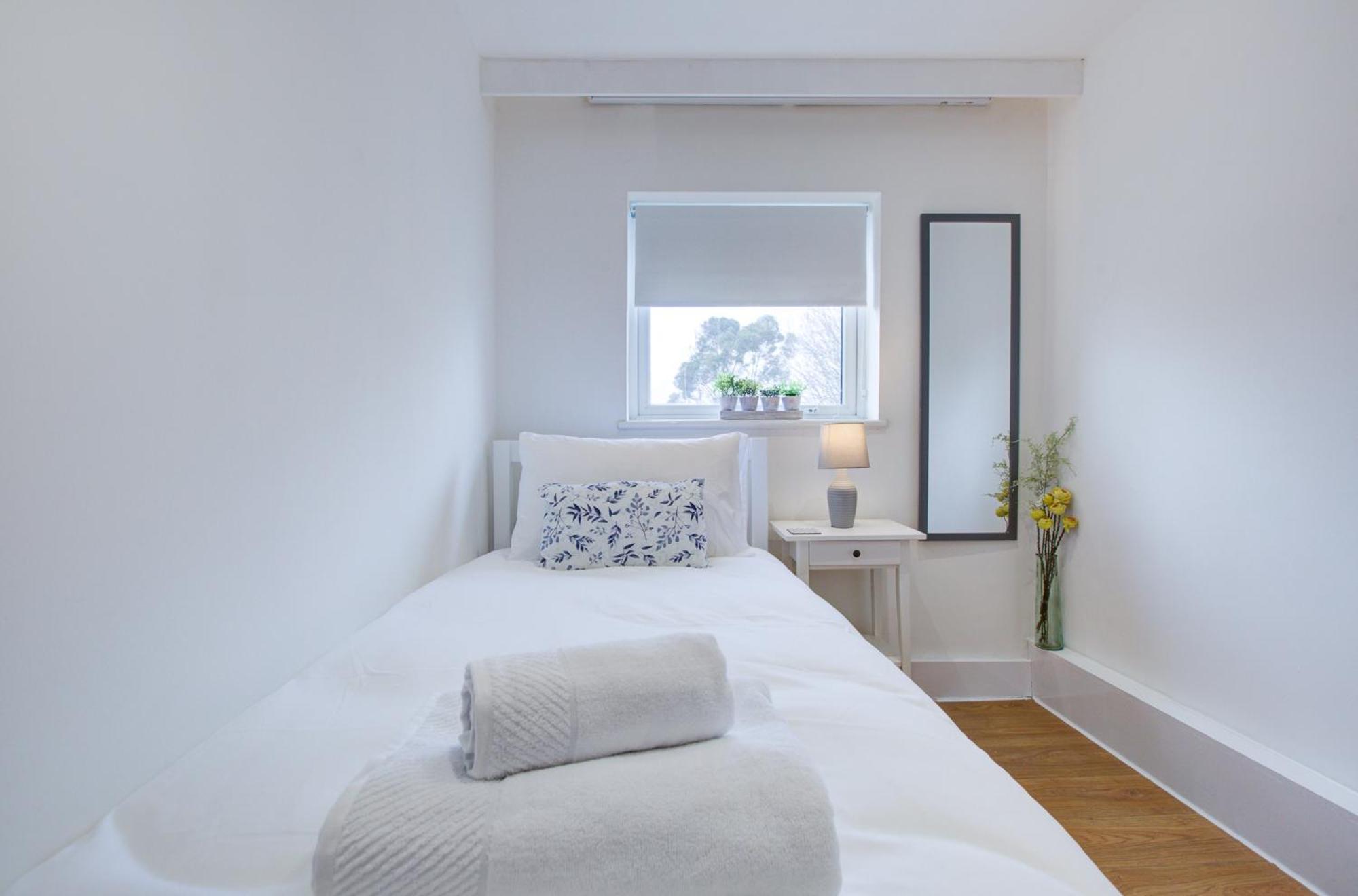 Wonderful Two-Bedroom Apartment London Eksteriør billede